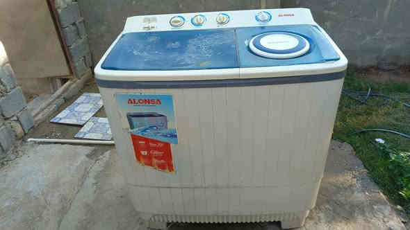 غساله 36 كيلو الحجم الكبير نظافه فول السعر 80 الف 
العنوان ورديه خارج 
***********
