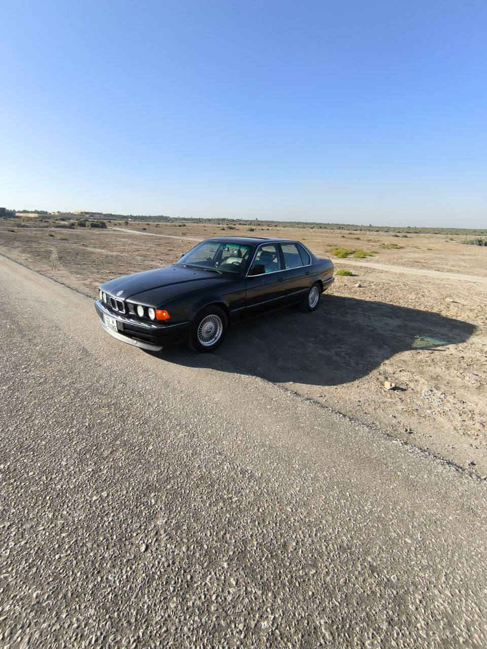 سلام عليكم من رخصت مدير الكروب  بي ام دبليو رقم بغداد انكليزي مكينه وكير حاويه بالجيس سياره حلوه وجديده مكفوله كفاله عامه  سعر45 مجال قليل تفاصيل أكثر الاتصال على الرقم ***********عنوان بابل الكفل
