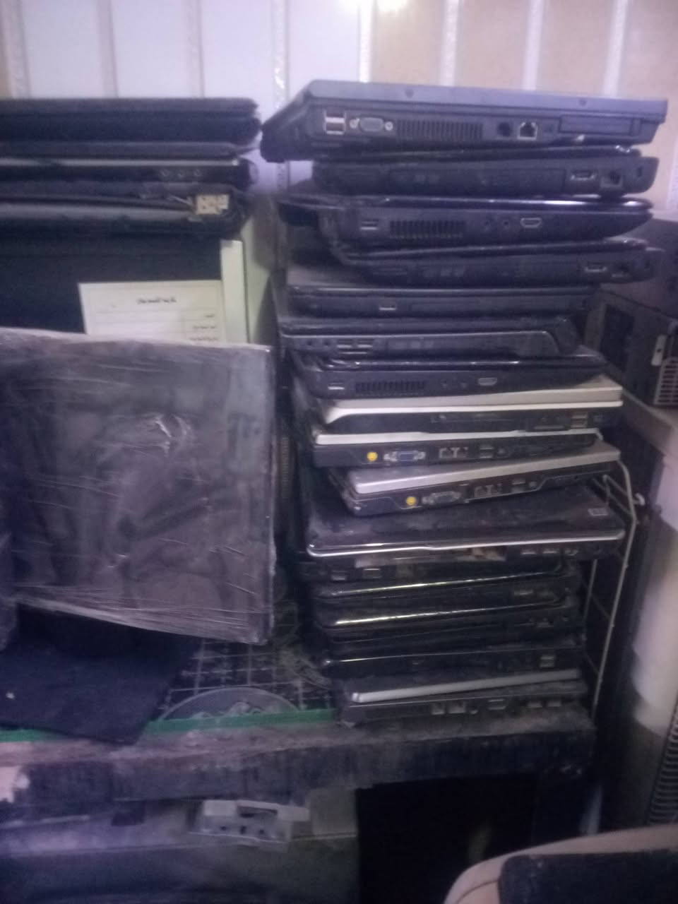 غراض للبيع مكانهم كوفه ***********
