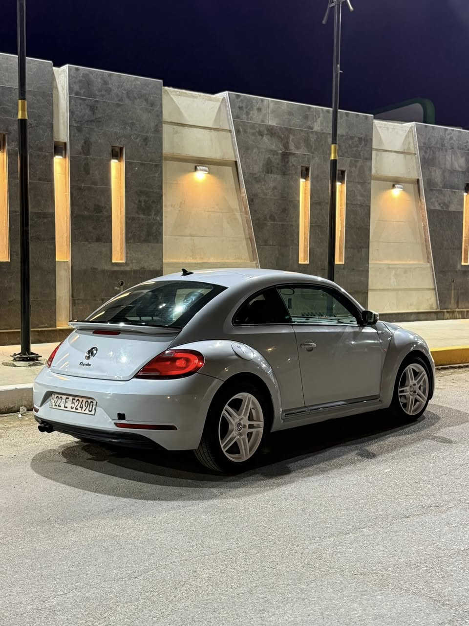 سلام عليكم 
بتل 2017 رقم اربيل 
بيهه 3 قطع صبغ بدون دواخل 
كير مكينه كفاله شاصي لغد كفاله 
عنوان بغداد زيونه 
سعر 107
***********
