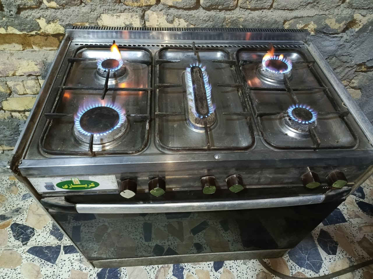 السلام عليكم . طباخ عشتار الباب الاول استيل نضيف السعر 125 وبي مجال


**إذا كنت صاحب هذا الإعلان وتريد حذفه لأي سبب، رجاءا أرسل رسالة إلى الدعم الفني**