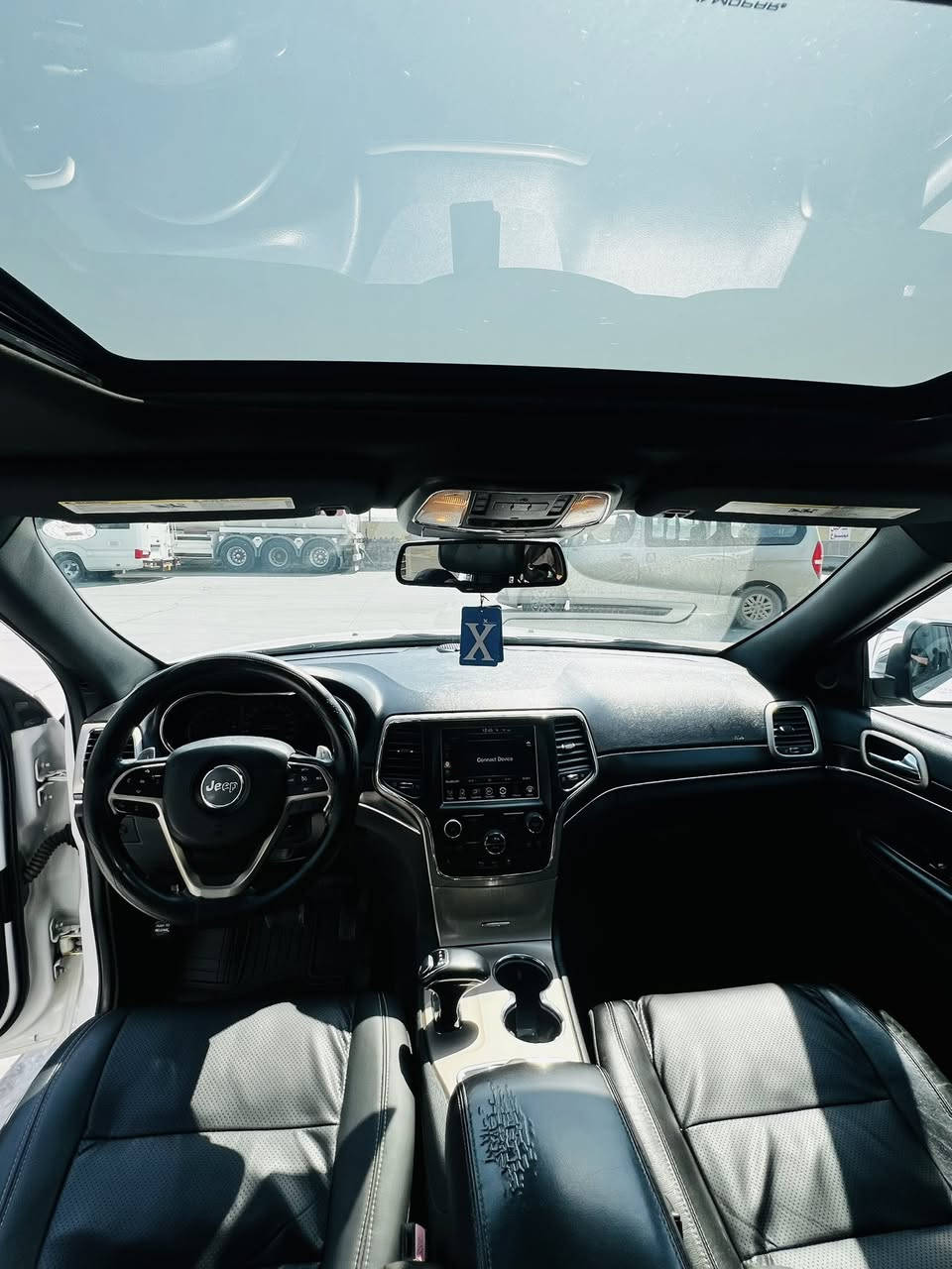 م الله الرحمن الرحيم 
‎2014#للبيع
‎جيب گراند شيروكي ليمتد فول ١/١
✅كلين تايتل 
✅اناره ترحيب
✅تشغيل عن بعد 
✅شاشه كبيره 
✅دخول ذكي 
✅مقاعد كهرباء
✅مقاعد امامي خلفي تدفئه تبريد
✅ستيرن هيتر 
✅داخل اسود 
✅بانوراما
✅جنطه كهرباء 
✅كير طياره 
✅مكينه 6:::3600
✅نظام تعليق بدون جوبلس المرغوب
✅كامره دواره 
✅5 انظمه قياده 
✅تحكم ستيرن 
✅شفتات ستيرن 
✅عدسات متحركه
✅شفتات ستيرن 
✅دبل كزوز 
✅دمام 
✅اشاير بالمري 
✅مري هيتر 
✅صدر امامي خلفي ١٠٠٪؜
✅ممشى السياره ١٢٢ مايل 
✅السعر 237
***********
