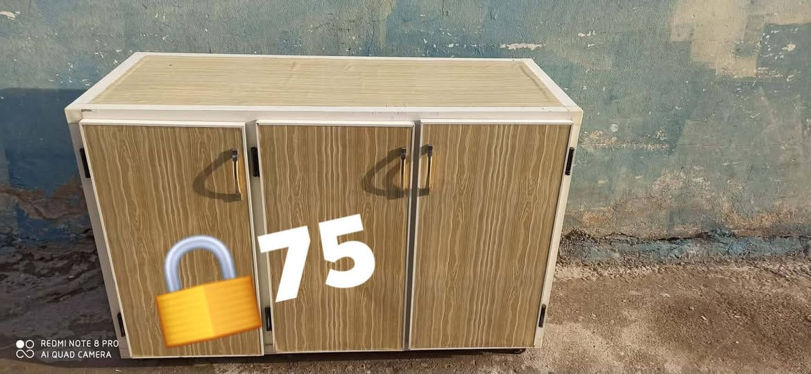 كاونترات للبيع 
الشاري يتصل على الارقام
 خاص مغلق 
***********
***********
الاسعار داخل الصوره 
العنوان موصل الرشيديه
