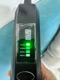 اخوان عندي هاي الشاحنه للبيع اصليه وثكيله وكيبلهه طويه وبيهه شاشه وتتح...