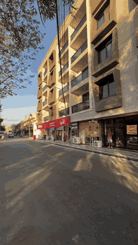 � محلات تمليك طابو صرف للبيع – الأعظمية (مواقع تجارية مميزة)

اغتنم الفرصة وامتلك محلك التجاري في واحدة من أقوى ثلاث مواقع داخل منطقة الأعظمية. محلات طابو صرف جاهزة للبيع وبمواقع تتميز بالحركة اليومية العالية والمناسبة لكل أنواع المشاريع.

📍 المواقع المتوفرة:
• شارع عمر
• شارع الأخطل
• شارع جامع الأنبياء

مميزات المحلات:
✔️ طابو صرف
✔️ واجهات نظامية
✔️ مواقع تجارية مميزة جداً
✔️ فرصة استثمارية مثالية لبداية مشروع أو توسعة نشاطك

📞 للاستفسار:
• الرقم الأول: ***********
• الرقم الثاني: ***********
