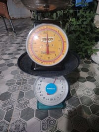 للبيع ثنينهن ابو 20كيلو نضيفات مستخدمات قليل ثنينهن ب30قفل 07765337775...