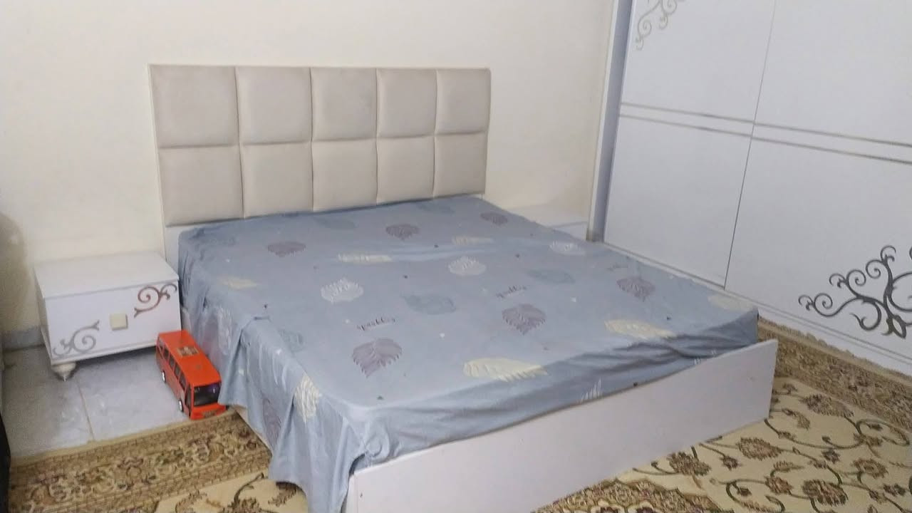 بيع مستعجل 200 الف  نظيفه 
***********
