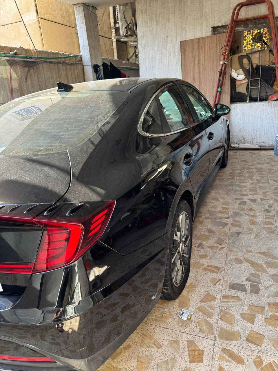 سوناته 2021وارد امريكي معوقين  السياره كفاله كلها ليبل واحد 

صارت بيها ضربه عندي وبيعها ع ضربتها 

السياره نص فول

حجم المحرك ٢٥٠٠ تنفس طبيعي 

السعر 145 وبيها مجال  

مكان السياره بصره 

رقم الهاتف *********** متواجد ع الواتساب
