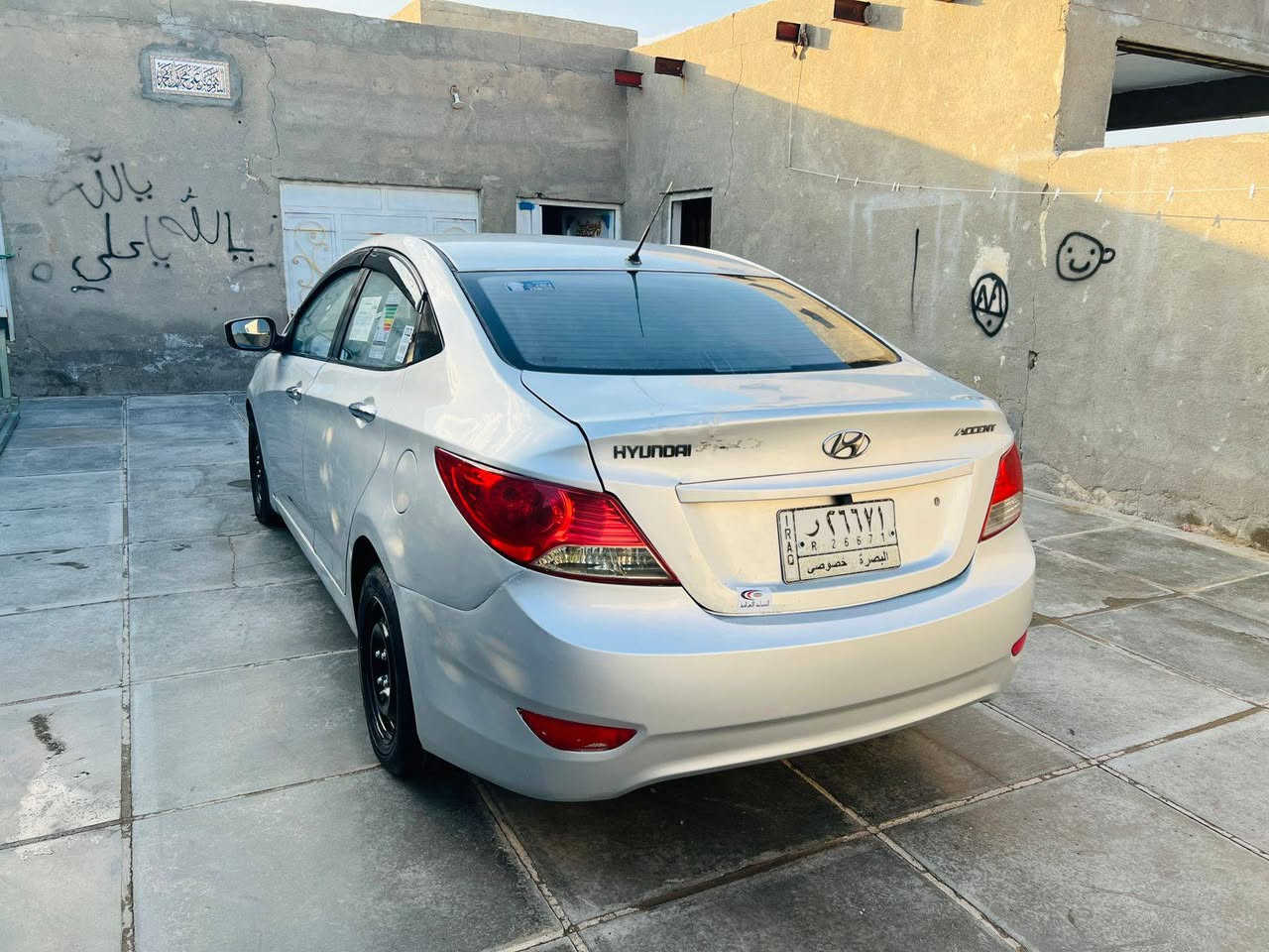 سلام عليكم البيع كسنت خليجي موديل 13بصره تحويل مباشرر السياره جاهزه مكينه وكير وحداديه  جاهزه شاشه كامره رظيه جلد حلوه سياره مكفوله ظربه بيهه رشات صبغ بصيطه مكان ناصريه سعر 77 بيهه مجال اتصل ***********،،،، ***********
