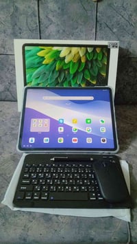 ايباد بلاك فيو الذاكرة 256/العشواية 12 ملحقاتة كيبورد شاحنة ماوس وقلم ...