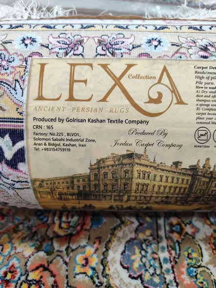 داشکاندن داشکاندن
فەرشی ئێرانی کاشانی 1200شانەی ئەستور
بەزەمانی دەرەجەیەک تایبەت ترین ڕەنگ 
زەمانی 7ساڵی هەیە 
باشترین جۆری داو دەزو کەبە شۆردن هیچی لێنایەت توک ناگێرتەخۆی
تراکومی 3600
12ڕەنگن 
نەرمەکەیەتی ئەستوریشە 
ئەنواع نەخش و مۆدێلی هەیە 
%100اکلریک 
بەرزترین مواسەفات لەفەرشدا 
تازەیە لۆکە دەستی دوونیە داشکاندنی بۆکراوە بۆ300هەزار قوفڵی
3×4هەیە 
ئەنواع نەخشی هەیە 
شوێن سلێمانی گەیاندن هەیە 
ژ.م***********ڤایبەر واتساب ایمۆ
