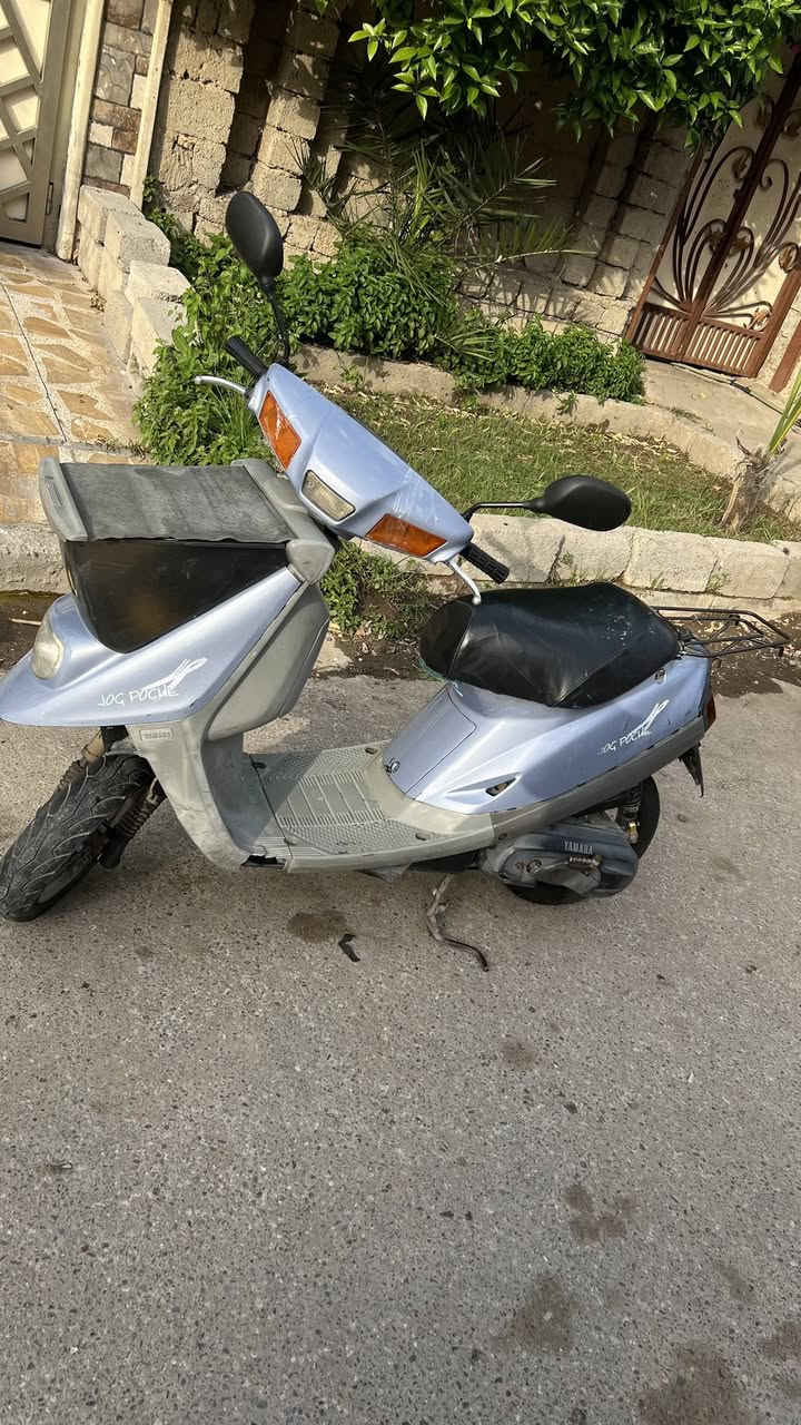 ماطور بزون للبيع  معمر  شغال بس يحتاجله تنضيف كابريته باتري جديد بس يحتاج كتف الشحن السعر 230 الف وبي مجال ***********
