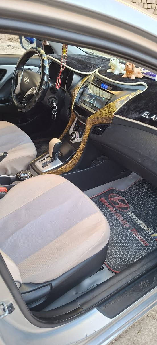 السلام عليكم للبيع النترا موديل 2011 أمريكي تفاصيل سيارة بل سونار داخل المنشور السعر 102 / رقم الهاتف ***********
