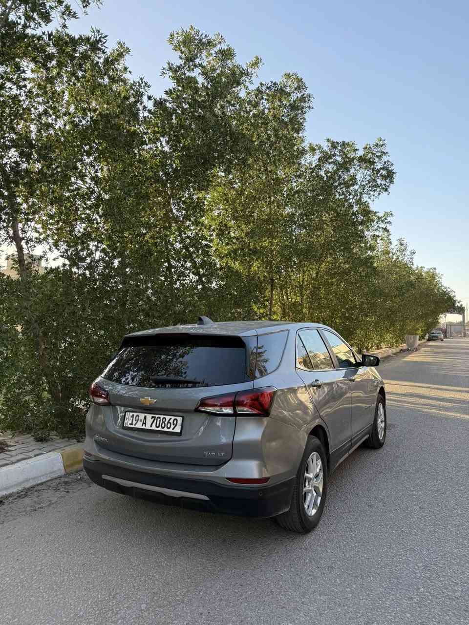 سلام عليك
 كونكس موديل 23 
بيها جاملغ خلفي وباب خلف السائق 
فئة الLt 
 مكان السيارة كربلاء 
السعر 155$
التواصل :***********
