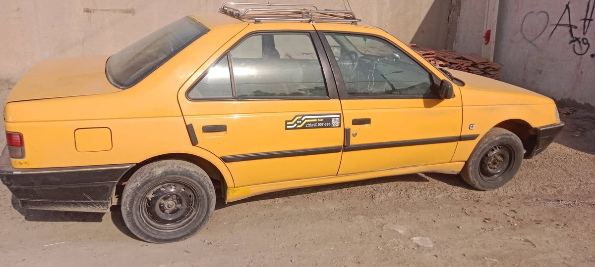 بيجو روى  كير ومكينه مكفولات لا تنقيص ولا تبخير  مابيه لا صبغ ولا ضربه مكينه بلاديه  اكسل جديد لسياره بسمي تحويل شوكت ما يعجبك  مكاني بغداد الشماعيه  رقمي *********** سعره 33 وبيه مجال
