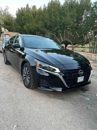 نيسان التيما ٢٠٢٣ مواصفات sv   جاملغ وجنطة   ماشية ٣٢٠٠٠  بدون ايرباك ...