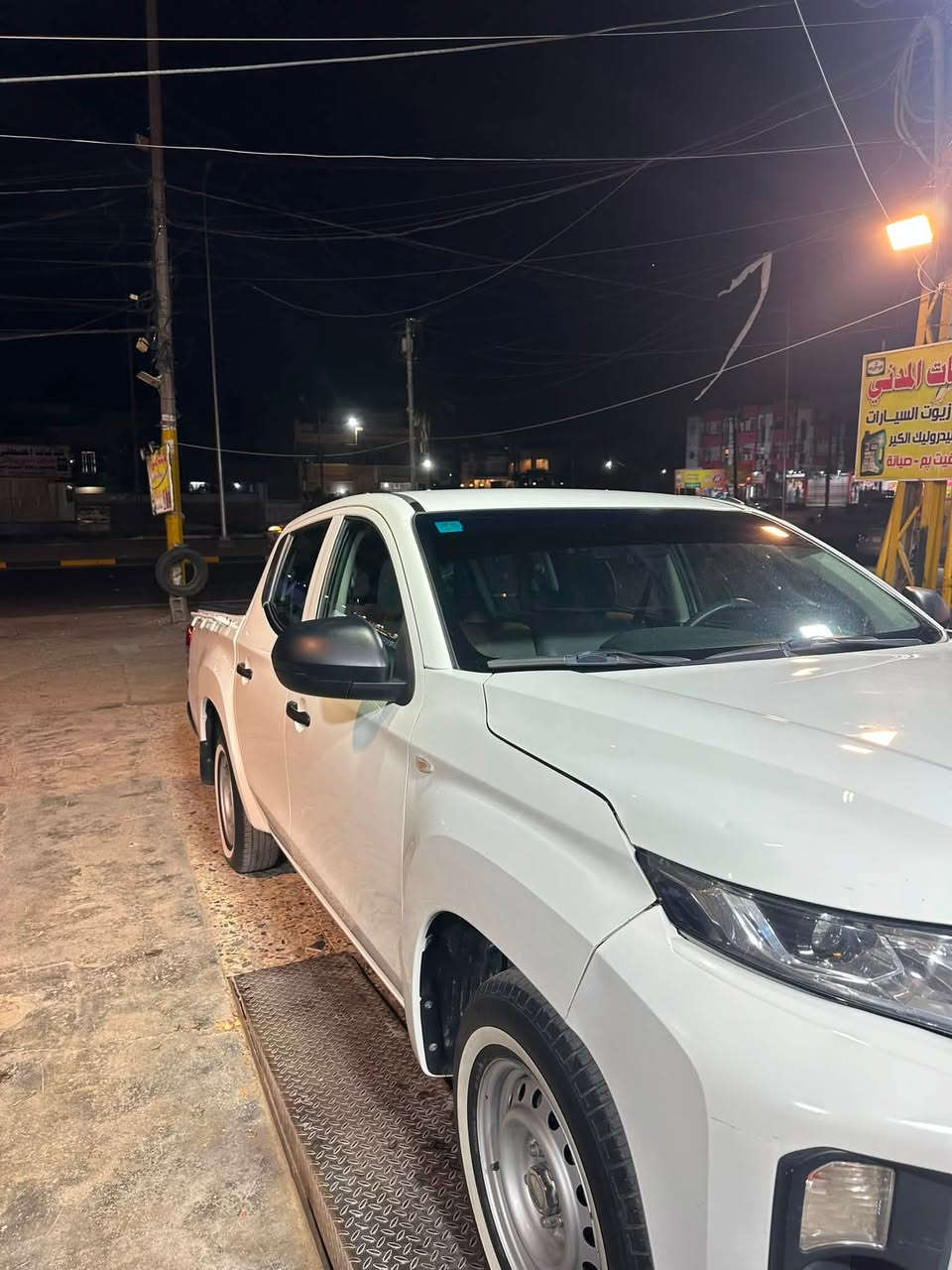 للبيع مسيوبيشي قذافي  L200
موديل 2022

السياره جديد ونضيفه 
صدر جديد امامي خلفي مابيه مصرف ابد وبيها سونار
كير عادي 
بيها باب بار خلفي وتصليح بالدوسه  
وبيه جاملغ خلفي صبغ من جوى بس كلشي ذاكره 
عنواني بغداد البلديات وزيونه 
للتواصل وتساب وهذا رقمي ***********
السعر 145وبيه مجال قليل وسعرها كلش حلو
