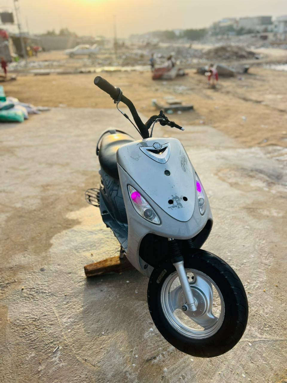 سلام عليكم دراجه للبيع قجمه مفتوحه دراجه سلف هندر سرعه ومعدل بوشه بلادي سعر 700 وبيهه مجال


**إذا كنت صاحب هذا الإعلان وتريد حذفه لأي سبب، رجاءا أرسل رسالة إلى الدعم الفني**