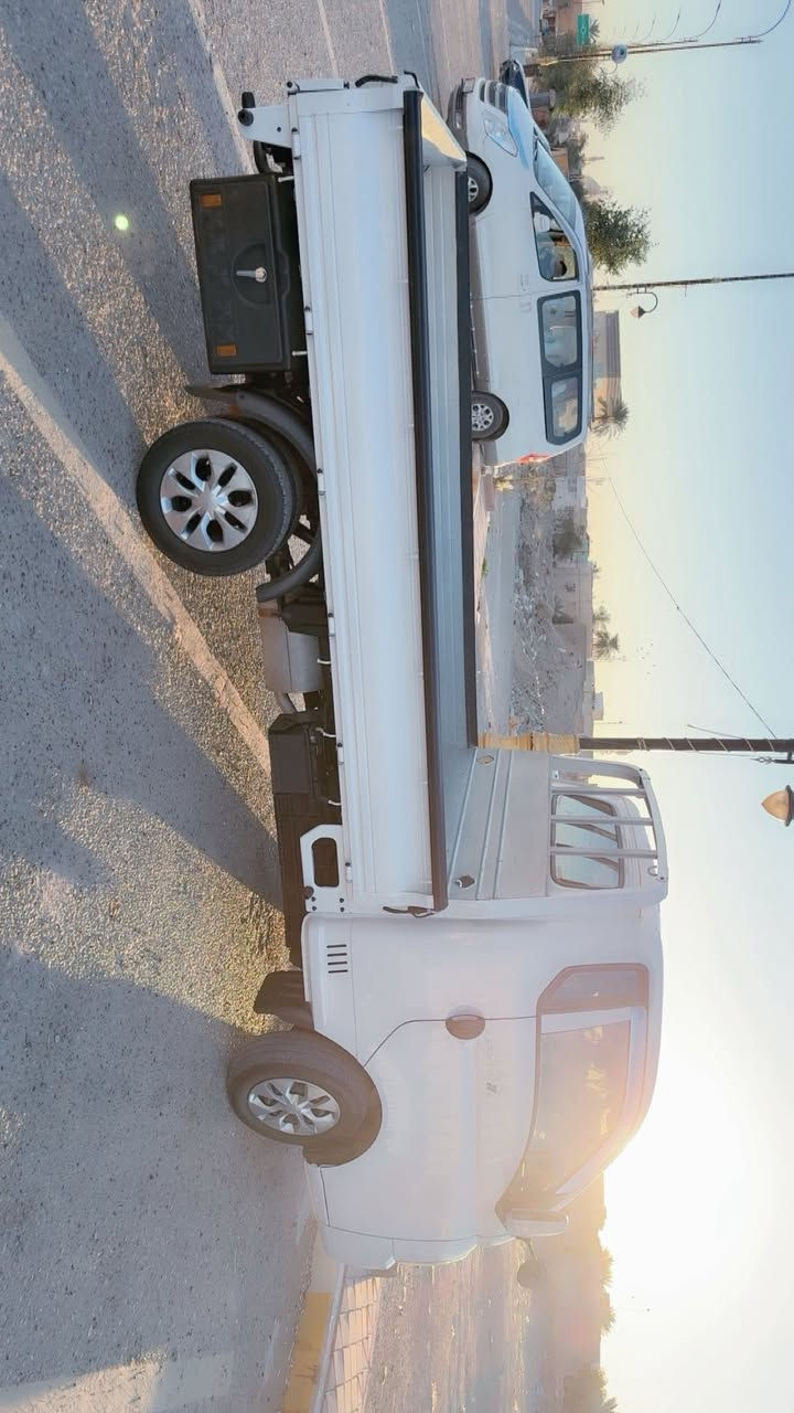 سلام عليكم اخواني الي ما يعرف ب السيارات لا يكسر حلال العالم
للبيع سيارة بورتر موديل 2024 غاز وليس كاز اوتماتيك 
السيارة دخول جديد تكدر ترقمه بغداد او صلاح الدين
والسيارة على وضع الشركة مكفولة 
موصفات السيارة فول وربع
-بصمة
-مري شفط 
-تدفئ وتبريد ب الكشن 
-تحكم سرعة
-تدفى ب الاستيرن
-حساسات امامي وخلفي 
-مكان السيارة صلاح الدين سامراء
-السعر المطلوب 175
 *********** موجود ع واتساب فقط
