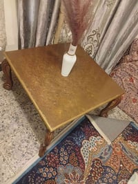 طاولة • للبيع