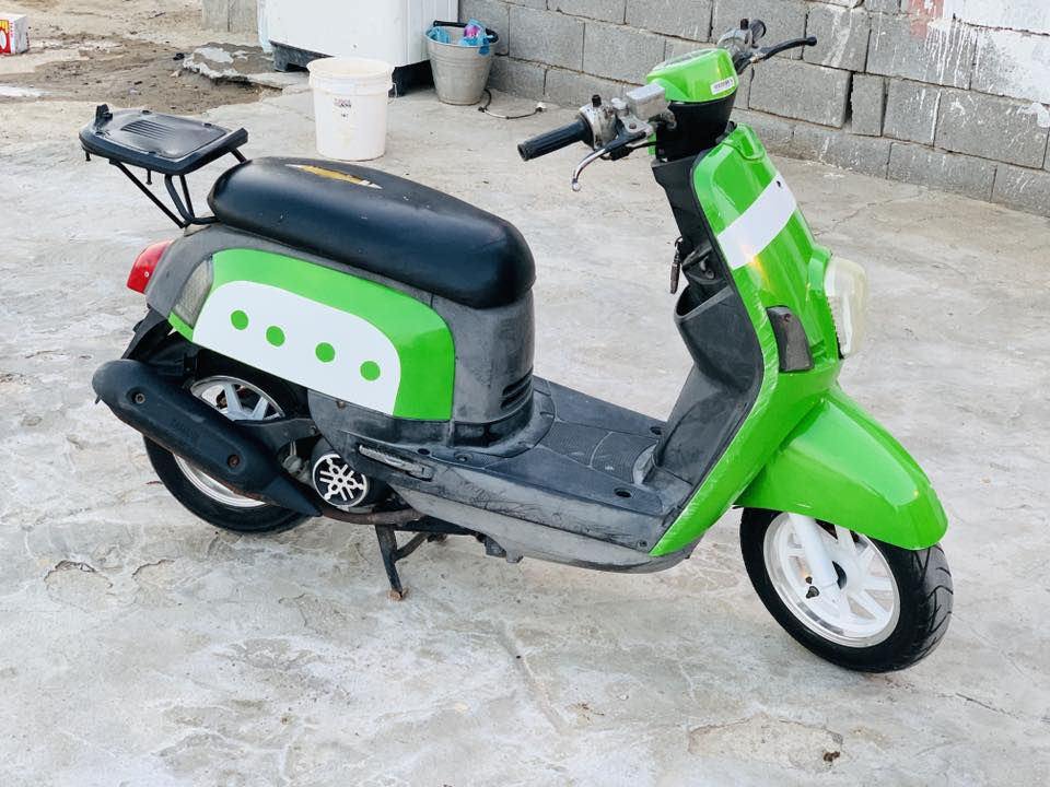 سلام عليكم دراجه للبيع كلشي شقال مكفوله مكينه ما مفتوحه دراجه نضيفه كلش مكاني زبير عله طريق سفوان للتواصل/ ***********باقي تفاصيل خاص
