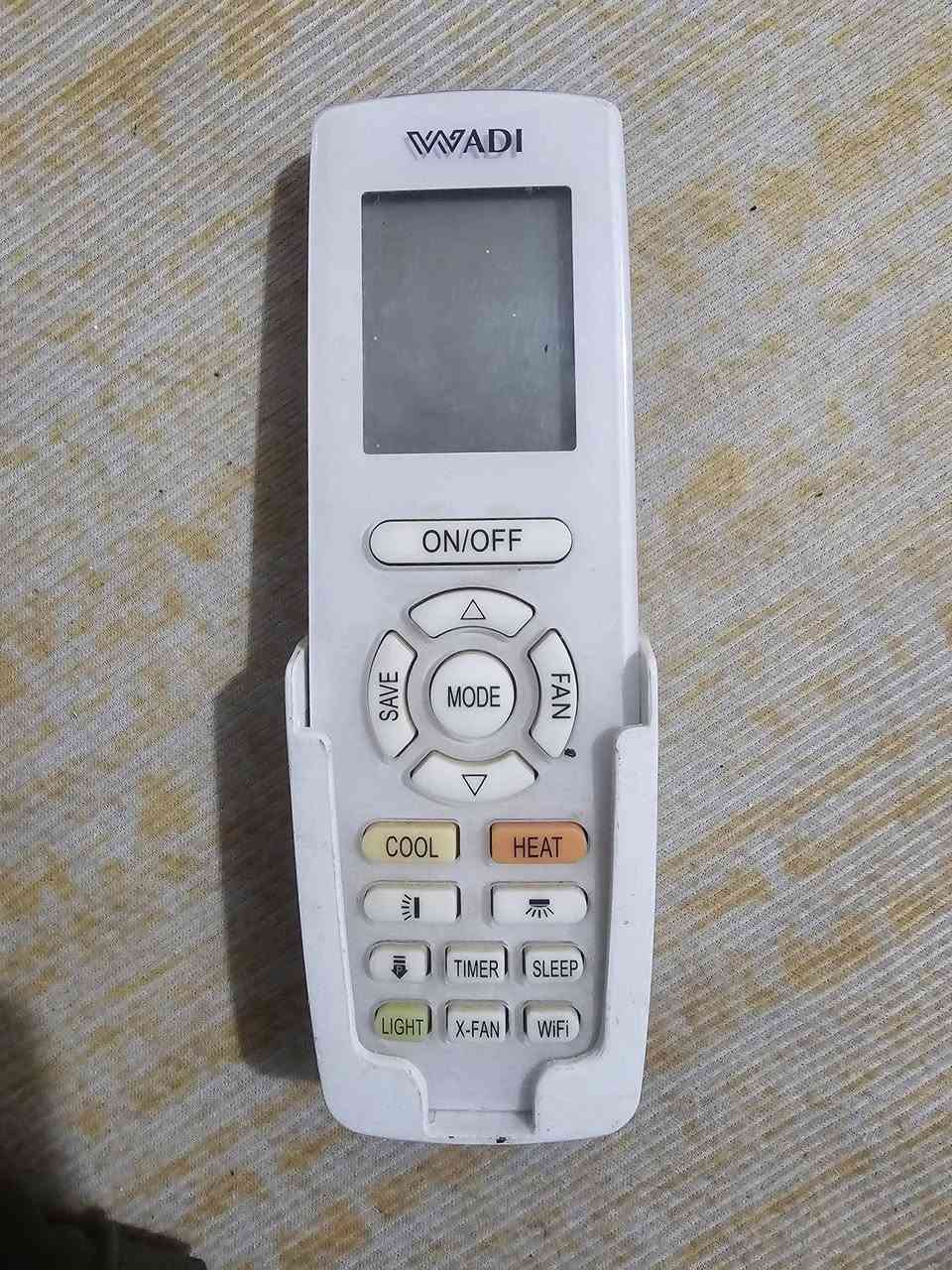 سبلت الوادي حجم 2طن     انفيرتر تحكم امبير يشتغل علسحب على 3 مراحل 4و6و8 امبير
جهاز نظيف جدآ بلادي برغي مامفتوح بي 
بدون اي تصليح تدفئة تبريد غاز 410 
ملحقاته كامله بوراي ريمونت قاعده وايرات كلهن كاملات غازه مقفول 
سعره 550 قفل 
📍مكاني بغداد قريب الشعب بوب الشام 
📞للاتصال بالرقم ***********او وتساب 
يوجد خدمة توصيل 🚛داخل بغداد ولكل المحافظات
