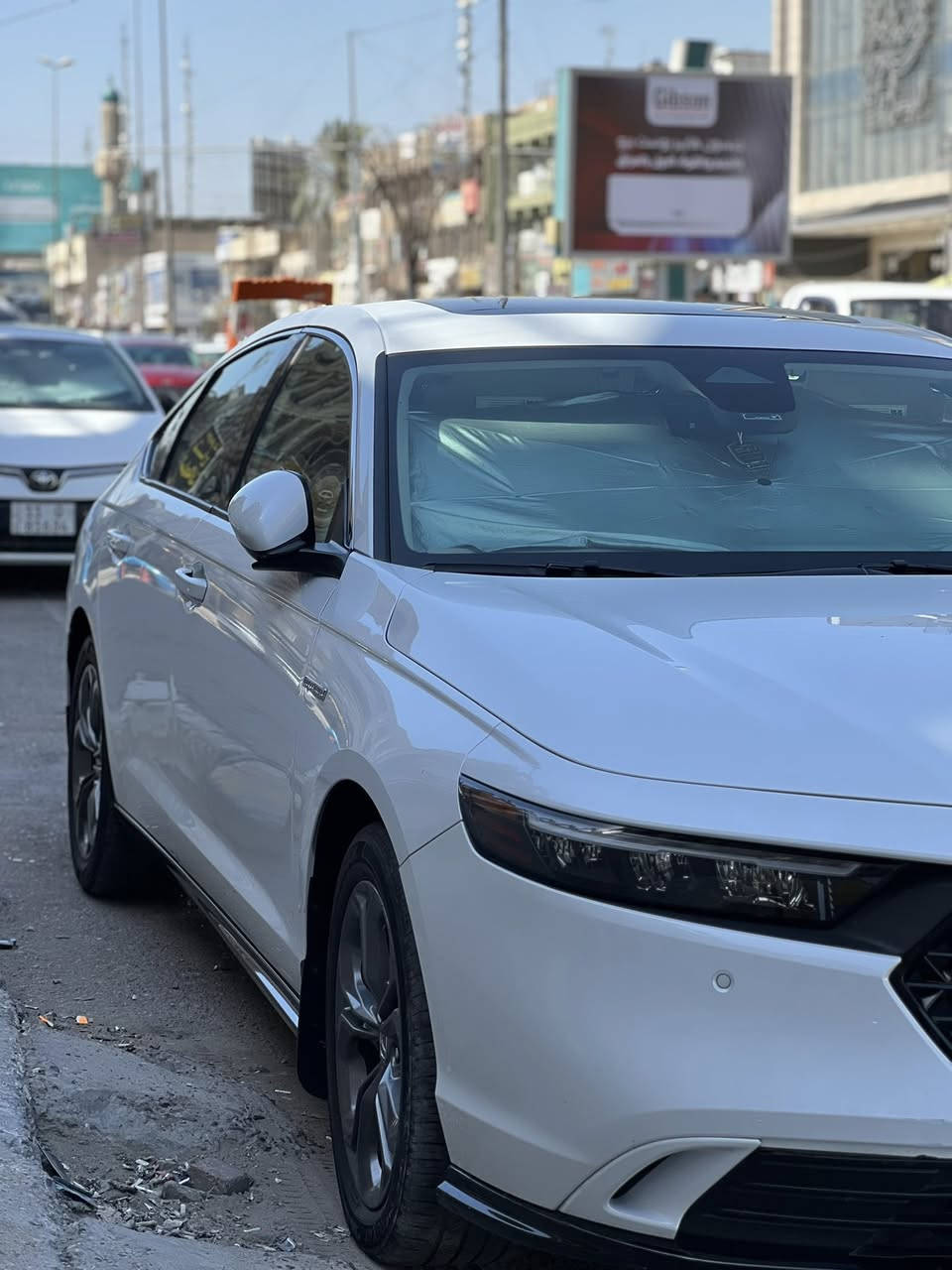 هوندا اكورد ب 195 $
 
اكورد 2023 EXL هايبرد ( بدون ايرباك حادث خلفي )
 
                           ( الياباني الاصلي )
          ( عزل و رزانه و متانه اقوه من الكامري )

 داخل جلد ابيض
فول مواصفات ماشيه ( 36 )
مكينه 2.0L ( دوش ) قتصاديه فول 
رقم بغداد تحويل مباشر للمشتري

المواصفات 🔰
تبريد قطعتين + رادار أمامي + نقطة عمياء + فول حساس أمامي + خلفي + كاميرا خلفية + مقاعد خزن ميمري + تحكم كهرباء + تدفئة + فتحة سقف + شاشه جبيره كار بلاي + وسادة ظهر للسائق + مثبت سرعه + تحديد مسار + قياده ذاتيه + هند بريك بصمة + بصمة دخول وتشغيل + 4 أنظمة قيادة + شفتات بالستيرن 
الضرر خلفي صندوك وجاملغ صبغ بدون دواخل بدون  ايرباك صور الحادث موجوده 

مكاني بغداد حي الجامعه 
سعره 195 $ وبيها مجال بسيط
رقم الهاتف : ***********
