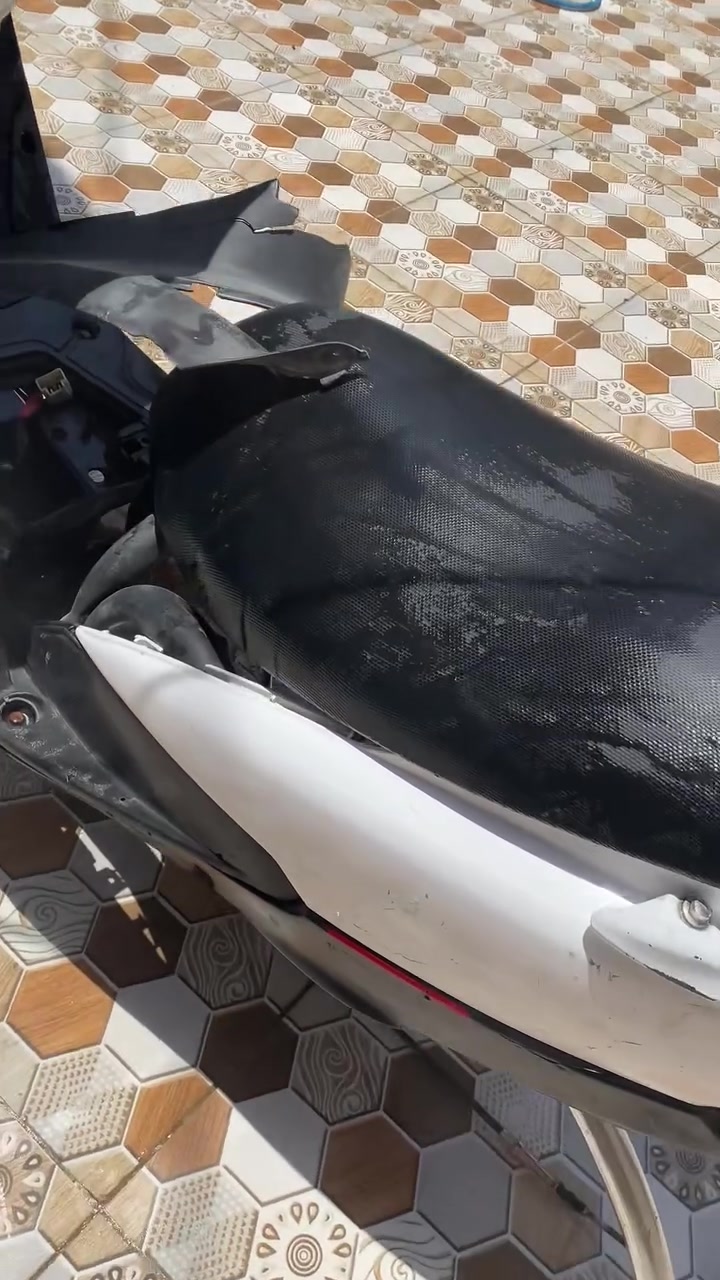 سلام عليكم شاصي ماكس عدله بس جيب مكينه وشد كامل مكمل لا عواج لا طفر لا لحيم مكفول السعر150وبي مجال قليل حك جيه -المكان حله ورديه خارج يم معمل ابو كيره الاستفسار ***********بي واتساب ومتواجد خاص
