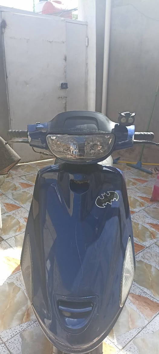 سلام عليكم فراشه فحل للبيع مكينه مامفتوحه نكر سلف هورن اشاير لايت عادي وزنون دراجه نضيفه 
سعر خاص
***********
