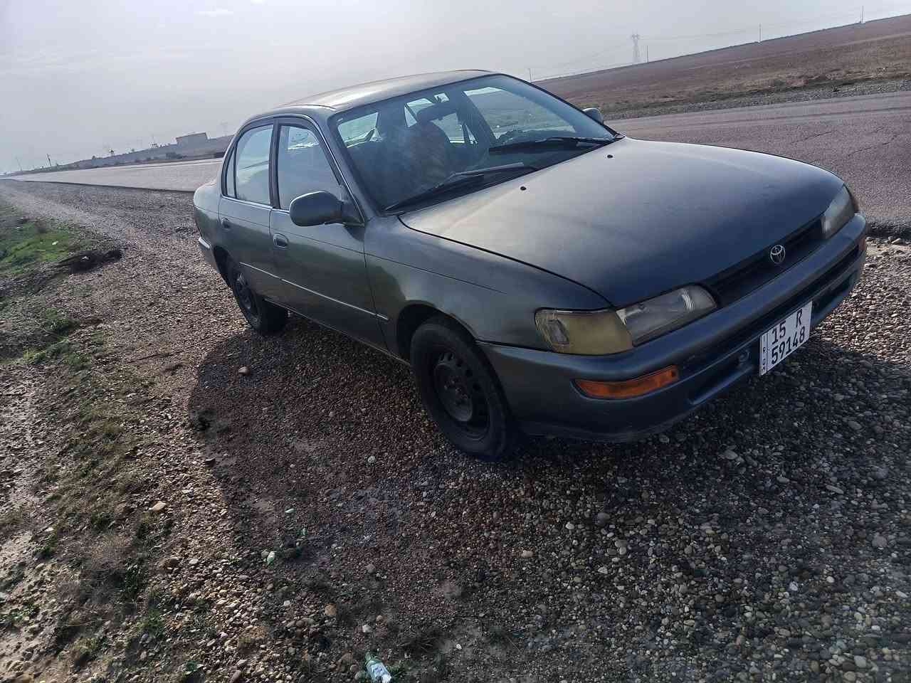 سلام عليكم للبيع كورلا موديل ٩٣ سياره جاهزه محرك كير صدر تخم رقم دولي تحويل مباشر سنويه لل ٣١ هزه جديده مصبوغه للجماليه بيه جاملغ خلفي بس كله جاهزه سعر ٤٣ وبيه مجال *********** مكاني بلد
