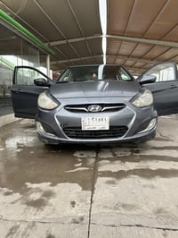 🚗 للبيع: هيونداي أكسنت 2012 السيارة نظيفة ومهتمه بيها استخدام شخصي   🔧...