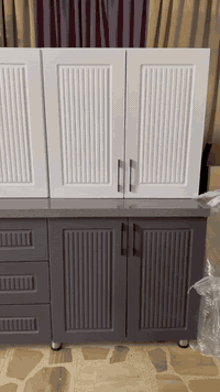 كاونتر تفصال قياس مترين ونص وسنك متر ونص 
عنواني بغداد المنصور 
للاستفسار الاتصال 
***********
