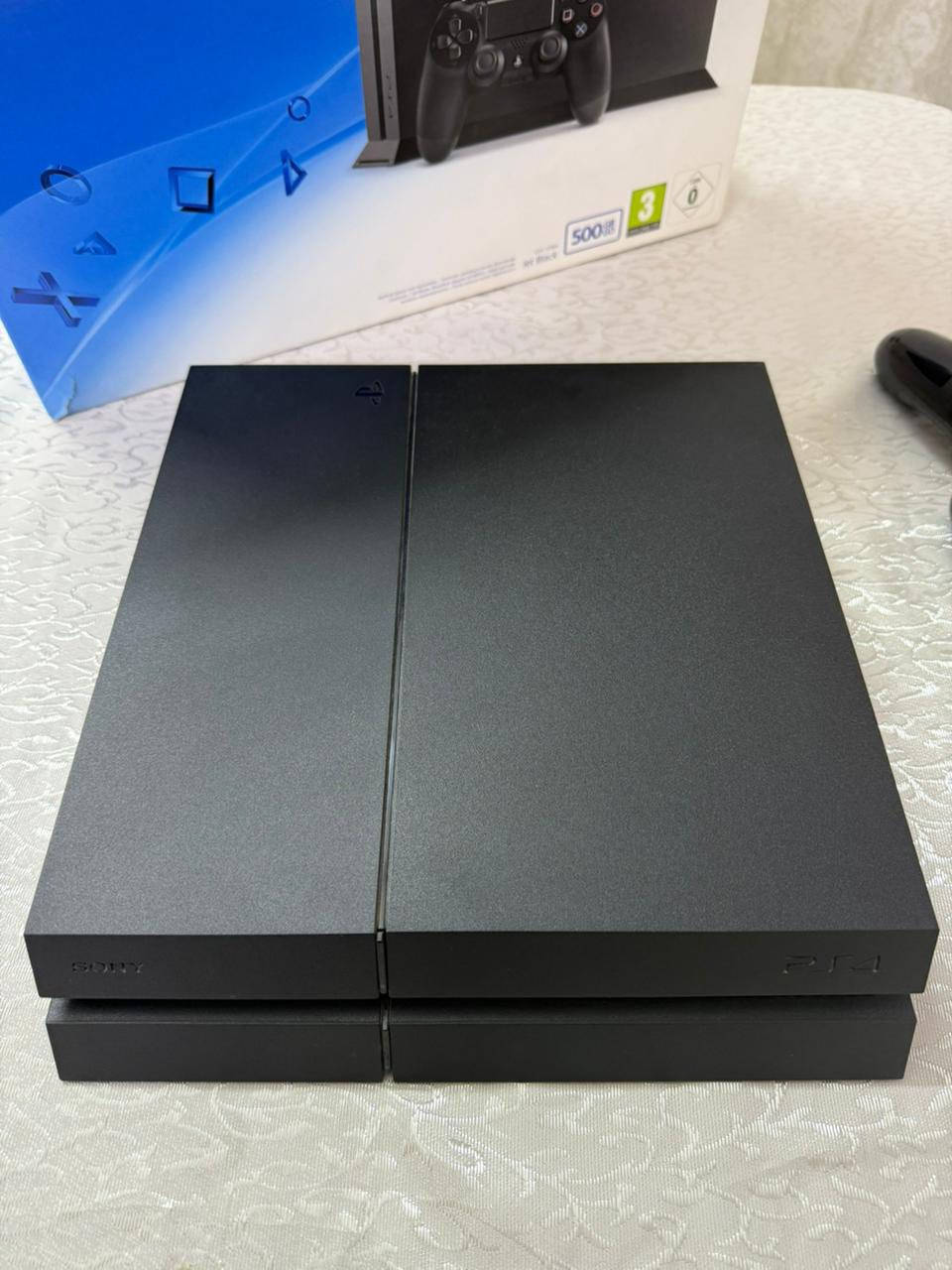 للبيع بلي ستيشن PS4
ريجن2 - بريطاني
اخت الجديدة استعمال قليل جدا
ممفتوح نهائيا نظافته 100٪؜  
كارتونها و كل ملحقاتها وياها + جوستكين
مكاني شارع فلسطين الي يعجبه يتفضل يفحص الجهاز يمي بالبيت
***********
