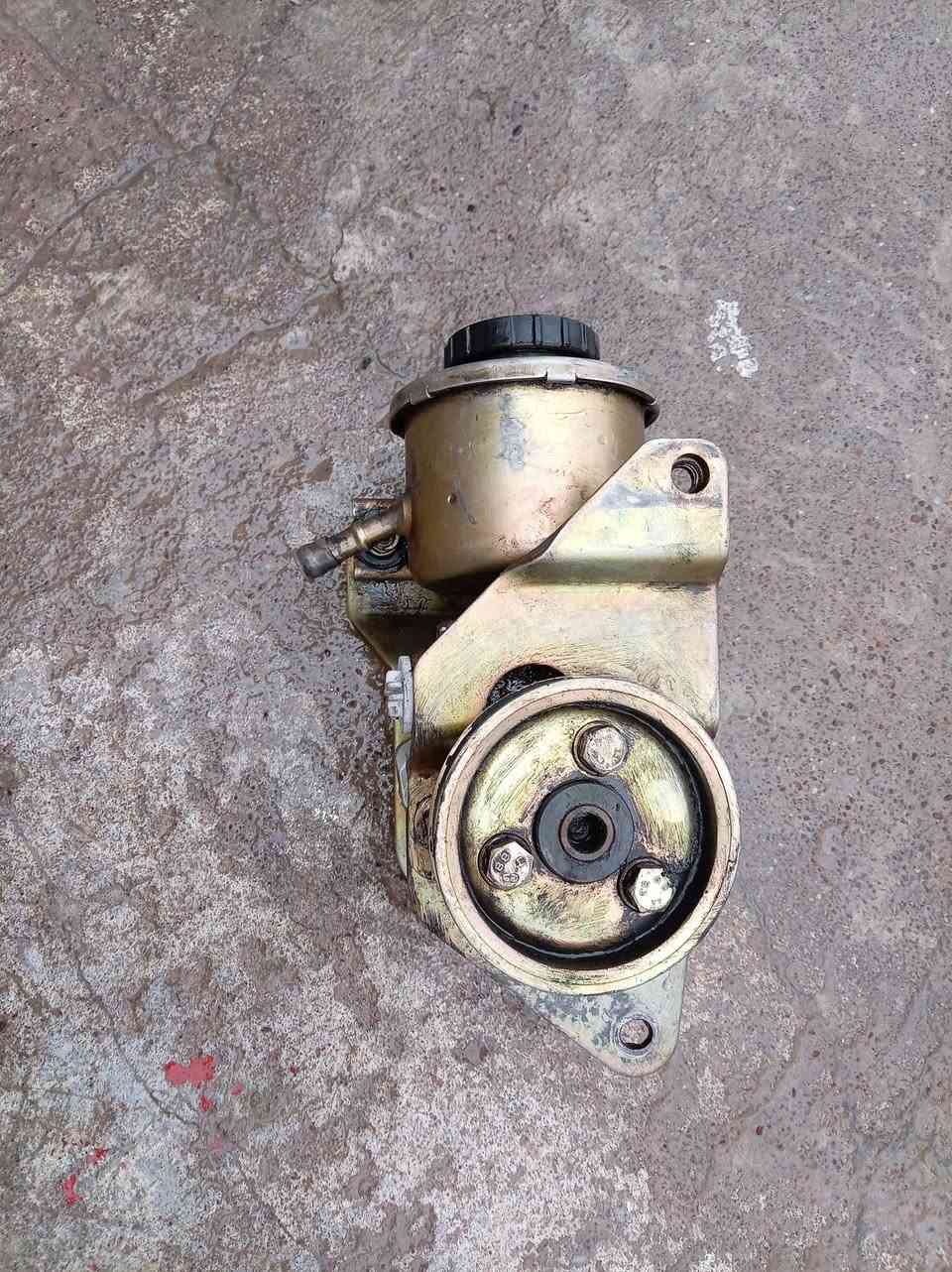 استيرن كامل ب 60
بور ب35
بطاين ب 10 ماطور ماسحات ب 10 
مراية يمين كهرب بيها كسر ب 10
دبة ماء ماسحات ب 8 الاف اتصال *********** موصل كرامة
