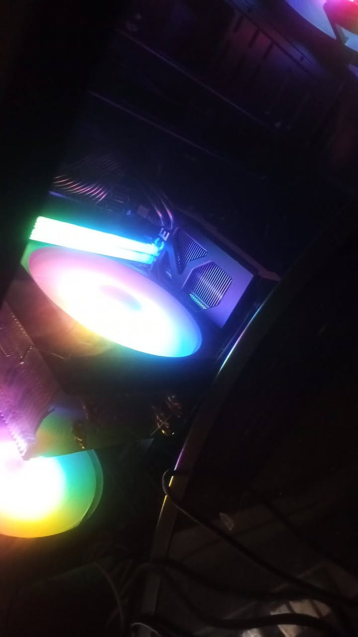 السلام عليكم للبيع تجميعة PC كاملة مع الشاشة والملحقات
كلها للبيع 
مواصفات التجميعة:
CPU: i5-12400F
GPU: RTX 5060 8GB
RAM: 16GB 3200MHz XPG
M.B: B760M DDR4
SSD: 1TB M.2 ADATA
PSU: 600W Bronze
Cooling: TT UX400
Case: MSI RGB (4 Fans)
Windows 11 Pro
الملحقات:
شاشة AFTRON 240Hz
كيبورد + ماوس MSI
الاستخدام نظيف والجهاز شغال 100%
السعر خاص 
مكاني بغداد الكاظمية 
وكل كراتين التجميعه موجودة وجديدة لوك


**إذا كنت صاحب هذا الإعلان وتريد حذفه لأي سبب، رجاءا أرسل رسالة إلى الدعم الفني**