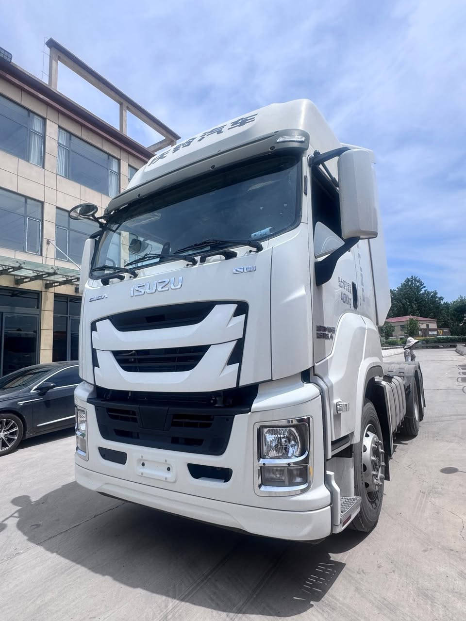 Sell Isuzu tractor, liquid slow. ZF, 520 horsepower.


**إذا كنت صاحب هذا الإعلان وتريد حذفه لأي سبب، رجاءا أرسل رسالة إلى الدعم الفني**