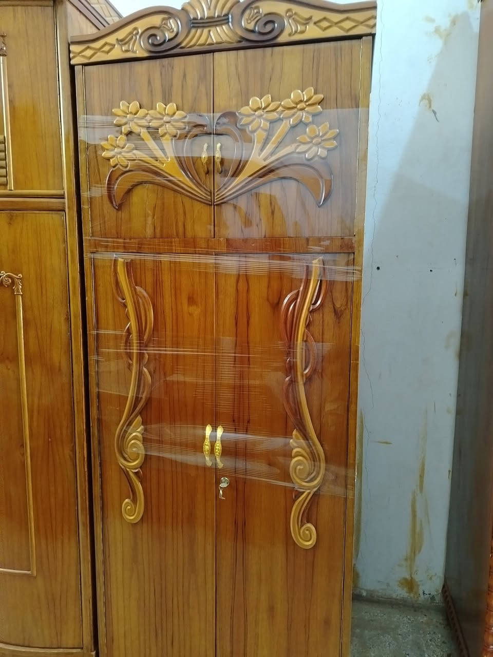 غرفة نوم ٦باب طابقين صاج السعر ٨٢٥ الف بعقوبة كاطون شارع أبو رباح مجاور مرطبات السيد *********** مزاد ابو كرار الغريباوي يوجد خدمة توصيل داخل بعقوبة
