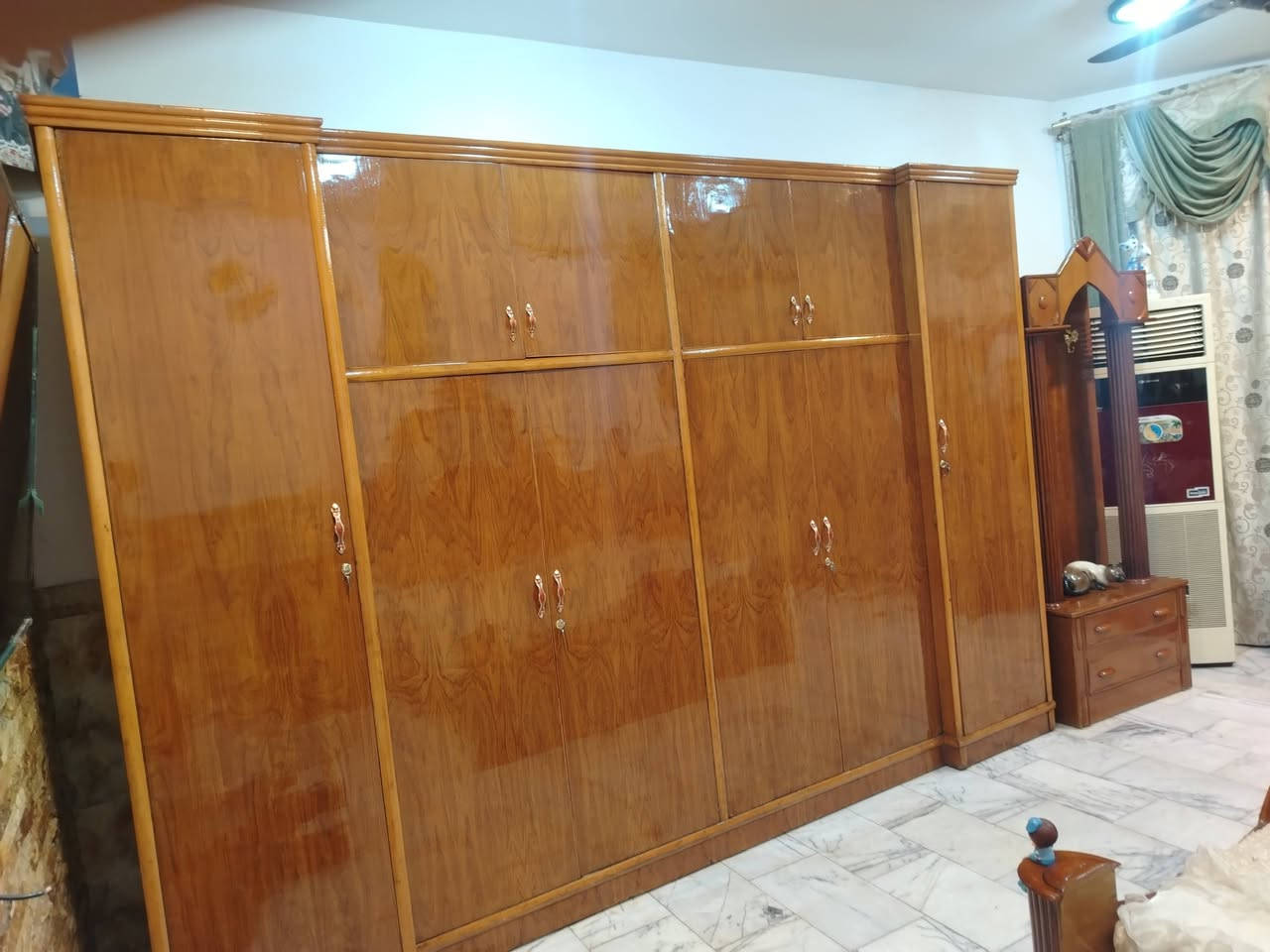 غرفة نوم تسكام صاج داخل وخارج شغل ثقيل ضهر جرجوبه خمسه ملم استعمال قليل مابيها اي ضرر تكمه اخت الجديد الواقع احله من الصور مكفول من الشخط العنوان حلة حي الجزائر ***********.       ***********
