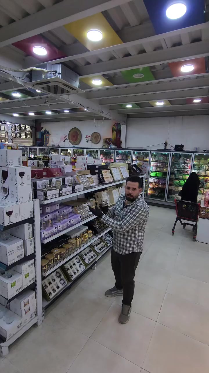 #مهرجان_حلل_واخذ 🔥🔥
البيع بسعر الكلفه فقط 💥🔥
الجمال والدلال 👌💯
تفاصيل داخل الفديو 🔥
🚩مركز الحسن للتسوق / العنوان حلة شارع حي الطيارة مجاور مقام رد الشمس ارقام التوصيل 🚚 *********** _ ***********
