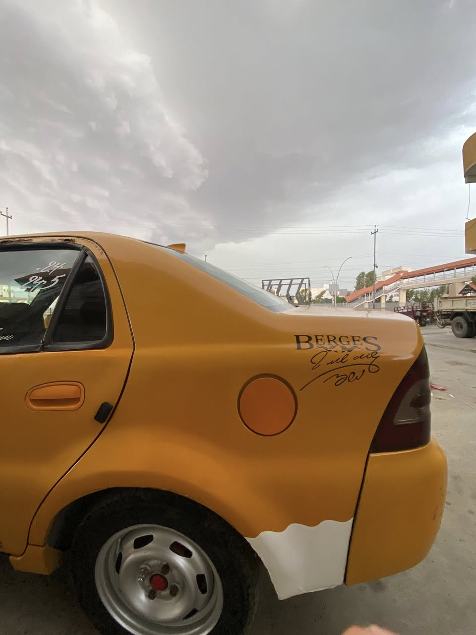 السلام عليكم
سي كي ٢٠١٣ كصة جديده للبيع
مكينتها الاصلية 
مكينه وكير شرط 
تبريد يعوزو غاز فقط 
العينة والكلج والبوربين الباحه بدلتهم 
نوزلات طخم جديد
طخم بلكات جديد 
فيتبم جديد 
دسكات جديد 
تايرات زوج امامي جديد
الخلفي نص عمر 
هيئة وغرامات صفر 
تريد وكاله تريد تحويل من الشرعي 
كاربون ماستر 
السعر ٣٤ وبيها مجال 
عنوان الموصل 
الجانب الايمن 
للاستفسار 
***********
