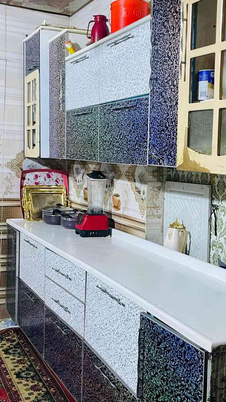 كاونتر مطبخ ٣امتار خشب تركي وسطح مرمر   من غير السنك متر ونص وسطح مرمر
السعر ٢٥٠ الف العنوان ناصريه حي اريدو


**إذا كنت صاحب هذا الإعلان وتريد حذفه لأي سبب، رجاءا أرسل رسالة إلى الدعم الفني**