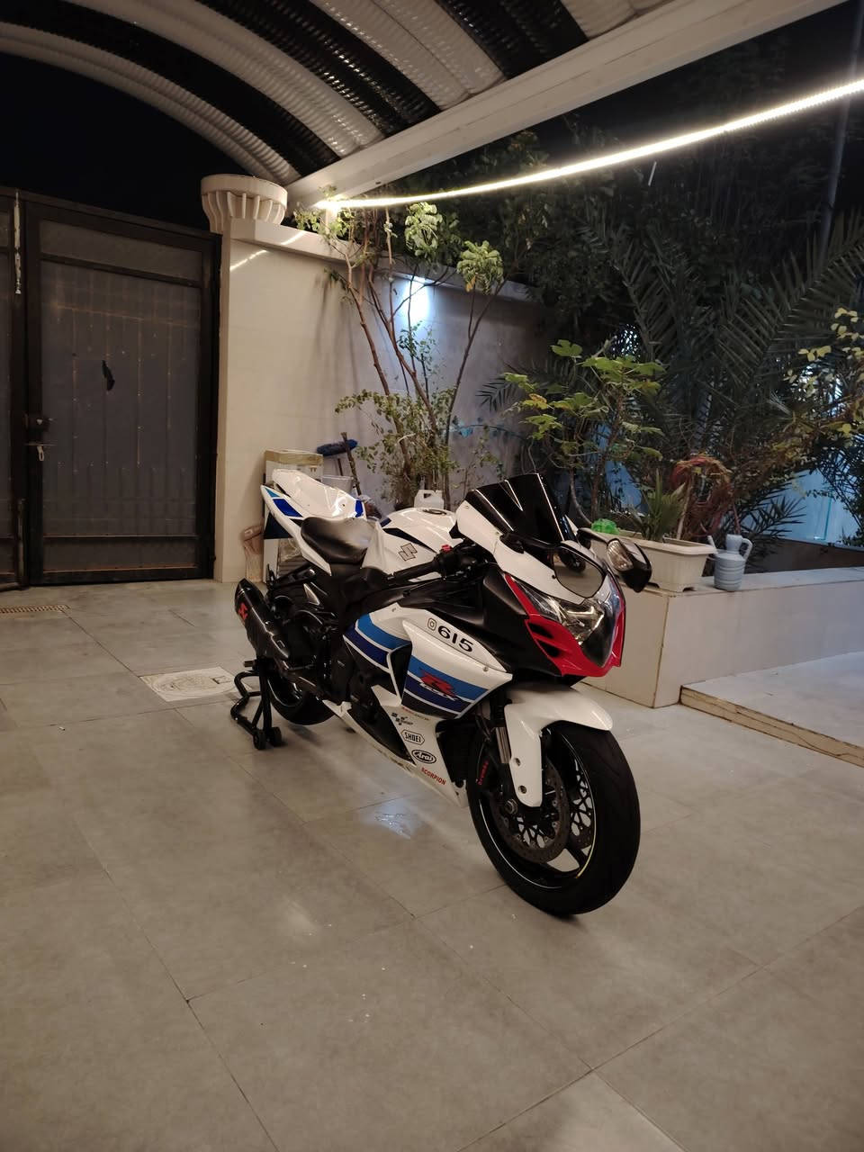 جكسر 1000 2016 ABS
نسخة الـ ون مليون 4 قطع بالعراق فقط الدراجه رقم لوحات انگليزي صار يومين استلمتهن مبرمجه 3 مودات بلاد + عليها شفتر + تهبيطه اماميه ماشيه 38 مكينه گير كفاله بلكات NGK جدد دهن امزويل توه مبدله الدراجه مابيها نقص برغي بس نقصها سايق السعر 98 وبيها مجال مكاني بصره ام قصر استفسار ***********
