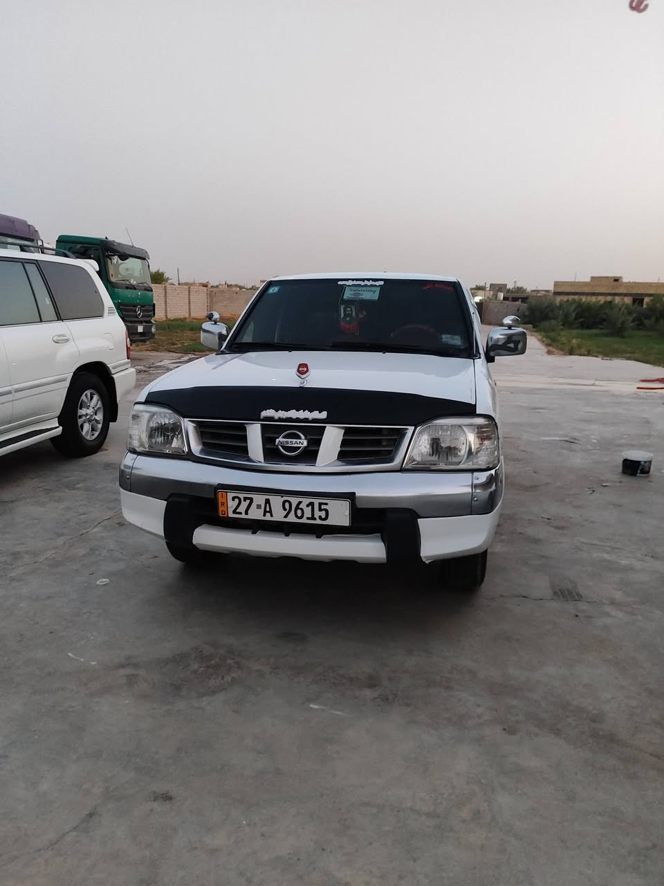 سلام عليكم بيكم نيسان 2013 سياره مكفوله.  سياره حلوه باب طين كشن منفصل  رقم نكليزي سعر 140 وبيه مجال مكان ناصريه سيد دخيل  *********** رقم
