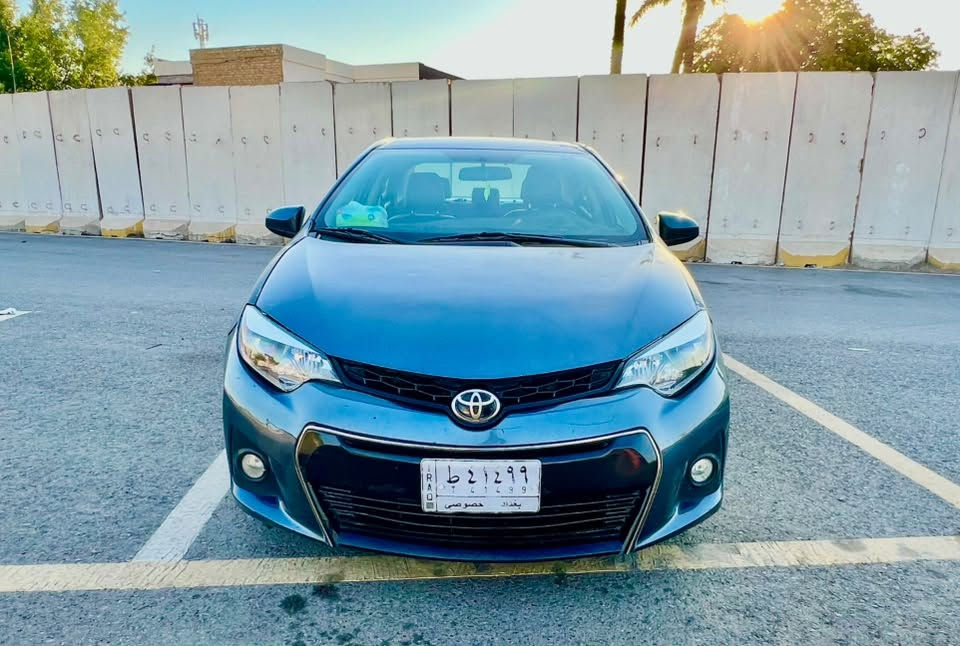 السلام عليكم
‎تويوتا كورولا (Toyota Corolla)
2015 وارد كندي 
مكينة 1800
3 قطع جاملغ امامي عكس السائق والبنيد مبدل بيها أثر حالوب الگير والمكينة كفالة 👍🏻
تدفئة تبريد 👍🏻
…………….
بصمة 🆗
فتحة سقف 🆗
كروز سرعة 🆗
كشن السائق كهرباء 🆗
كشنات جلد 🆗
تدفئة تبريد بالكشن 🆗
شاشة اندرويد 🆗
كار بلي 🆗
تخم تاير 🆗
……………….
السعر 105 روقة 💵
هاتف 📱 
***********
