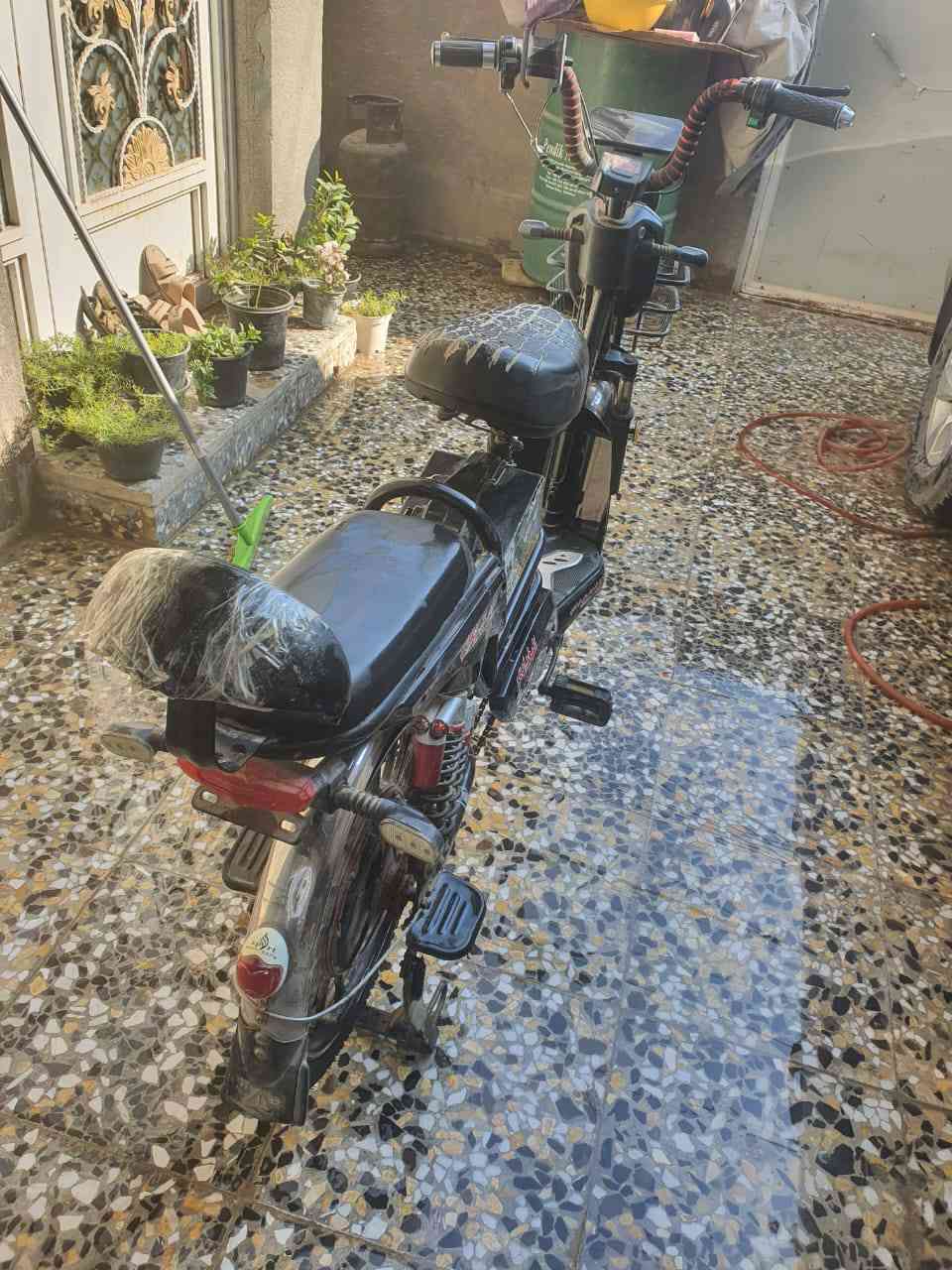 بايسكل شحن للبيع 
الموقع كربلاء حي الشرطة 
بطاريات مستعملة قليل 
بايسكل تضيف دون أي عطل
السعر 200 الف قفل
الرقم
***********
