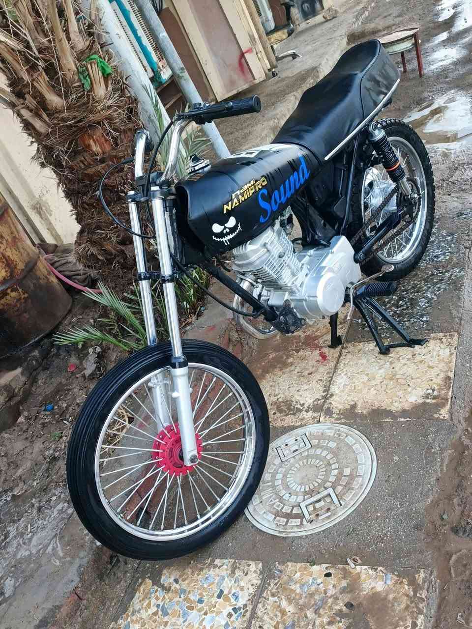 دراجه للبيع فول نظافه سكنر 23 شاصي مال اصلي 650 بها مكان دوانيه قضاء شنافيه ***********
