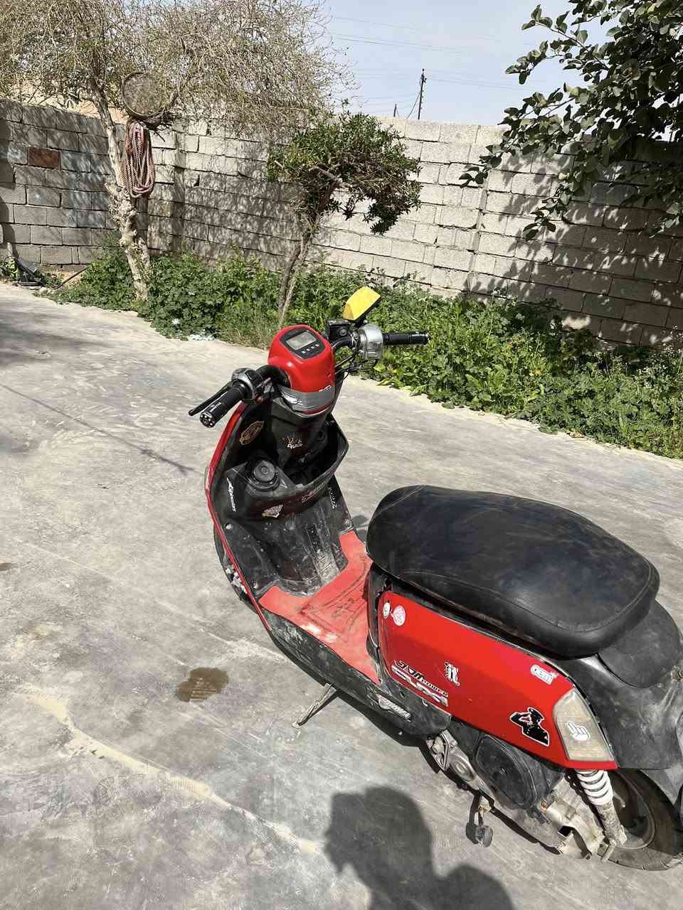 للبيع أو مراوس كير يرادلهة بس باتري    السعر ٣٥٠.                  ابو ال٣٠٠ لتعلق


**إذا كنت صاحب هذا الإعلان وتريد حذفه لأي سبب، رجاءا أرسل رسالة إلى الدعم الفني**