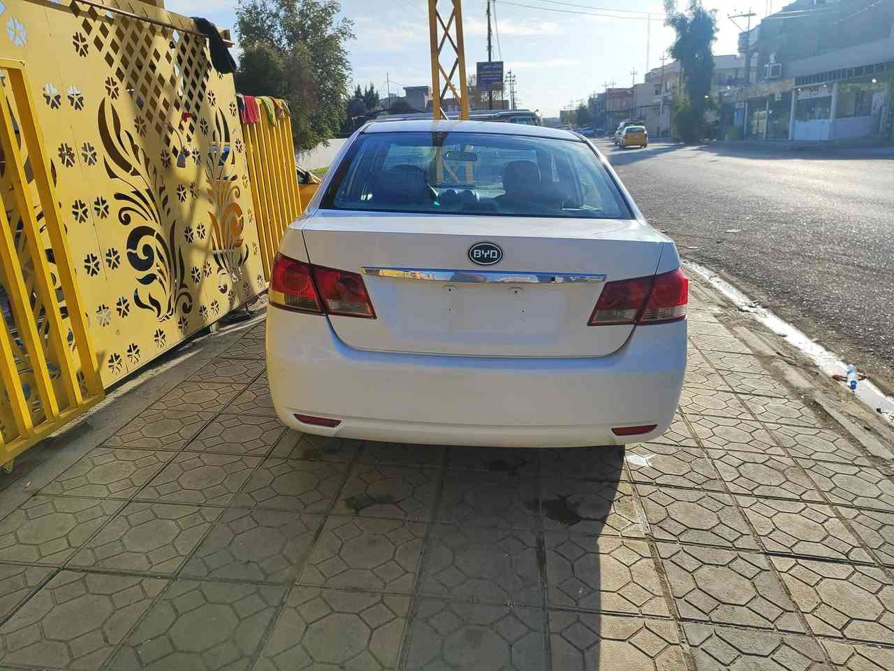 السلام عليكم
بسبب الوعود الكاذبه اعاده النشر 
بي واي دي G3 2014 مال مزاد وزاره الداخليه كتاب الترقيم مع كتاب المزايده مع الوكاله موجودات  تسجيلها يكلف 250 الف  السياره شرط المحرك والكير كهربائيات كلها شغاله. تبريد تدفئة تخم تايرات تحكم ستيرن صدر امامي خلفي كله جديد السياره ما ناقصها اي شي. مكان السياره كركوك. السياره بالحقيقه احلى من الصور 
السعر 40 وبيها مجال قليل 
***********
***********
