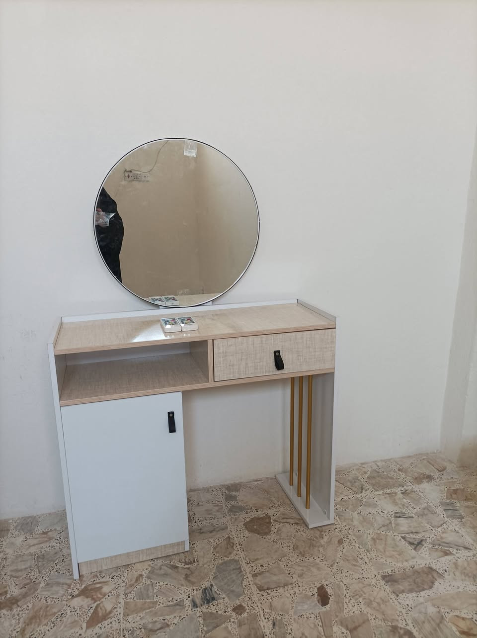 غرفه شبابيه أو اطفال مستعمله قليل جدا نسبه النضافه 90% اخذته ب 500رايدته350 مكاني حله


**إذا كنت صاحب هذا الإعلان وتريد حذفه لأي سبب، رجاءا أرسل رسالة إلى الدعم الفني**