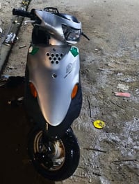 بيجي نضيفه كهربائياته كله شغاله  ما مفتوحه سلف شغال بس عوزه باتري  قفل...